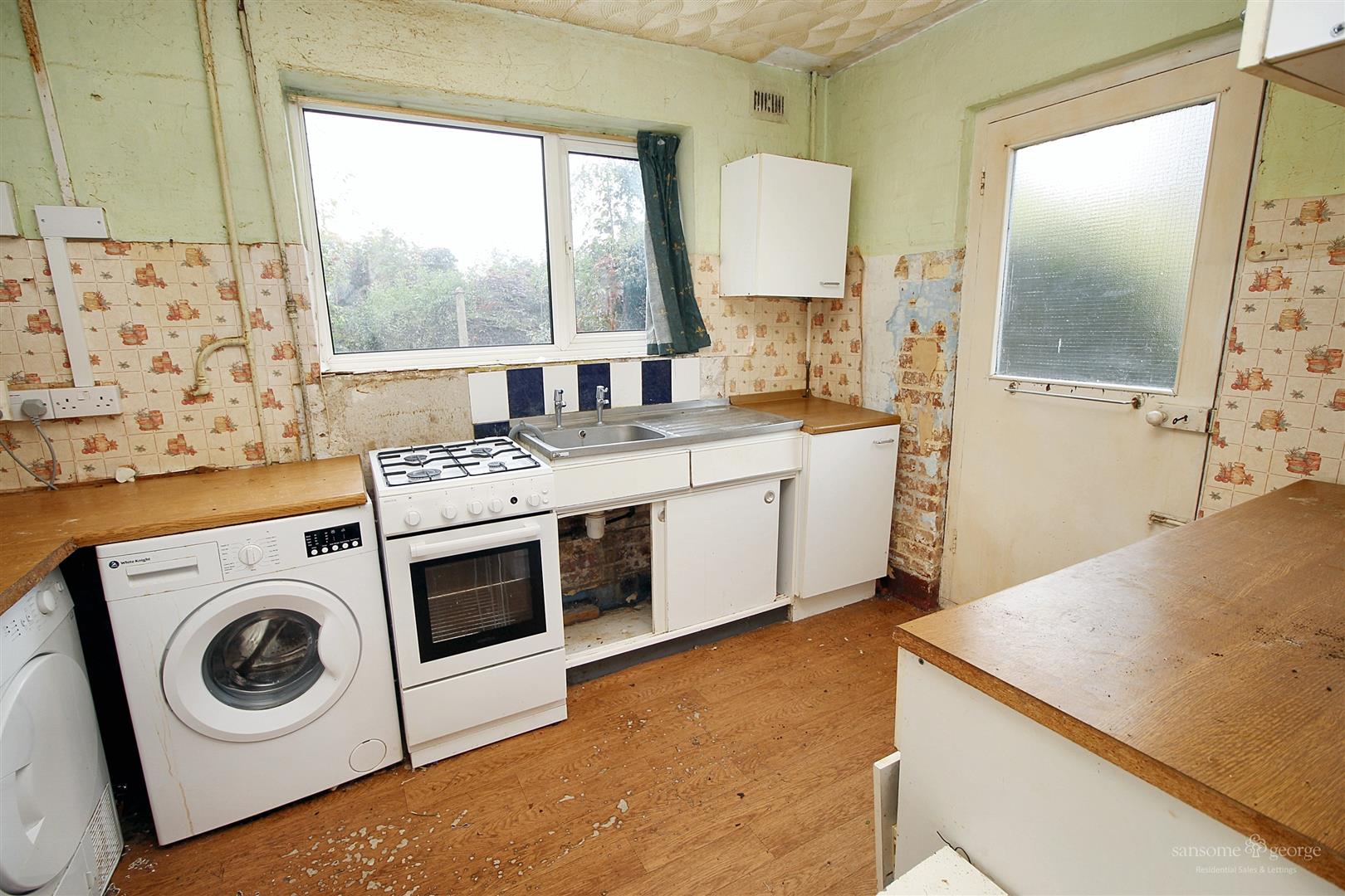 Beverley Road, Tilehurst, Reading